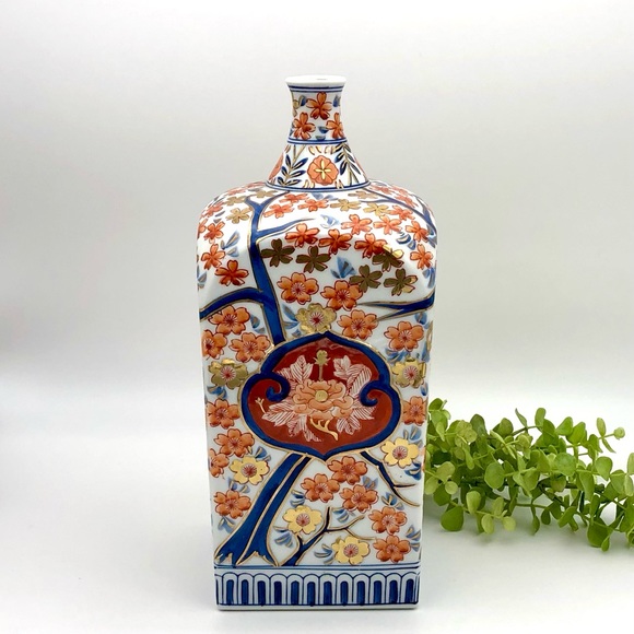 Japanese Square Porcelain Vase 11” Imari Tokkuri Vintage Sake Bottle Marked - Picture 2 of 12
